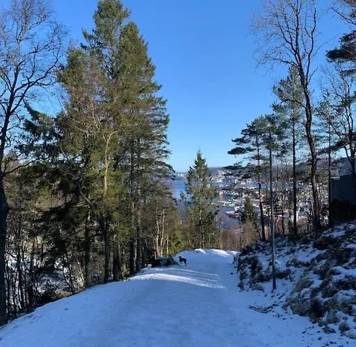 Cosy House With Sunny Terrace, Garden And Fjord View *