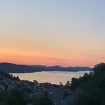 Cosy House With Sunny Terrace, Garden And Fjord View Feriehus Bergen