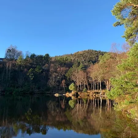 Cosy House With Sunny Terrace, Garden And Fjord View Semesterbostad *