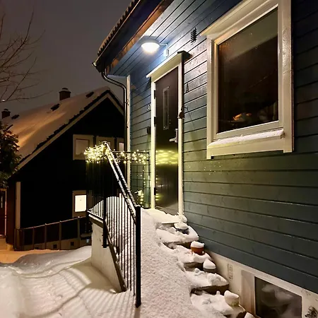 別荘 Cosy House With Sunny Terrace, Garden And Fjord View