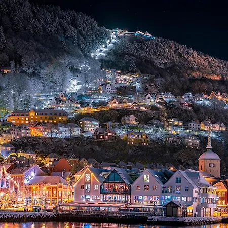 Cosy House With Sunny Terrace, Garden And Fjord View