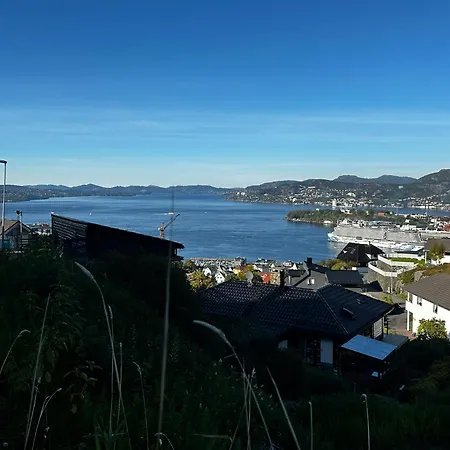Cosy House With Sunny Terrace, Garden And Fjord View Bergen