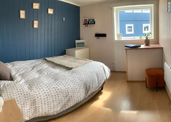 Cosy House With Sunny Terrace, Garden And Fjord View *