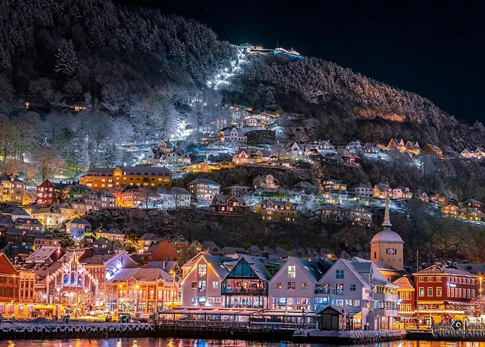 Cosy House With Sunny Terrace, Garden And Fjord View