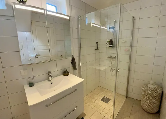 Cosy House With Sunny Terrace, Garden And Fjord View Vakantiehuis *